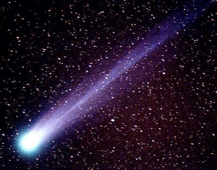 DESCOPERA SI CRESTI! – Cometele si calatoriile lor prin univers
